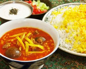 8 غذای پر طرفدار ایرانی همراه با دستور پخت. 8 غذای پر طرفدار ایرانی همراه با دستور پخت.